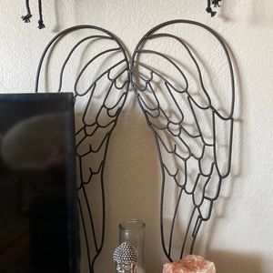 Angel wings